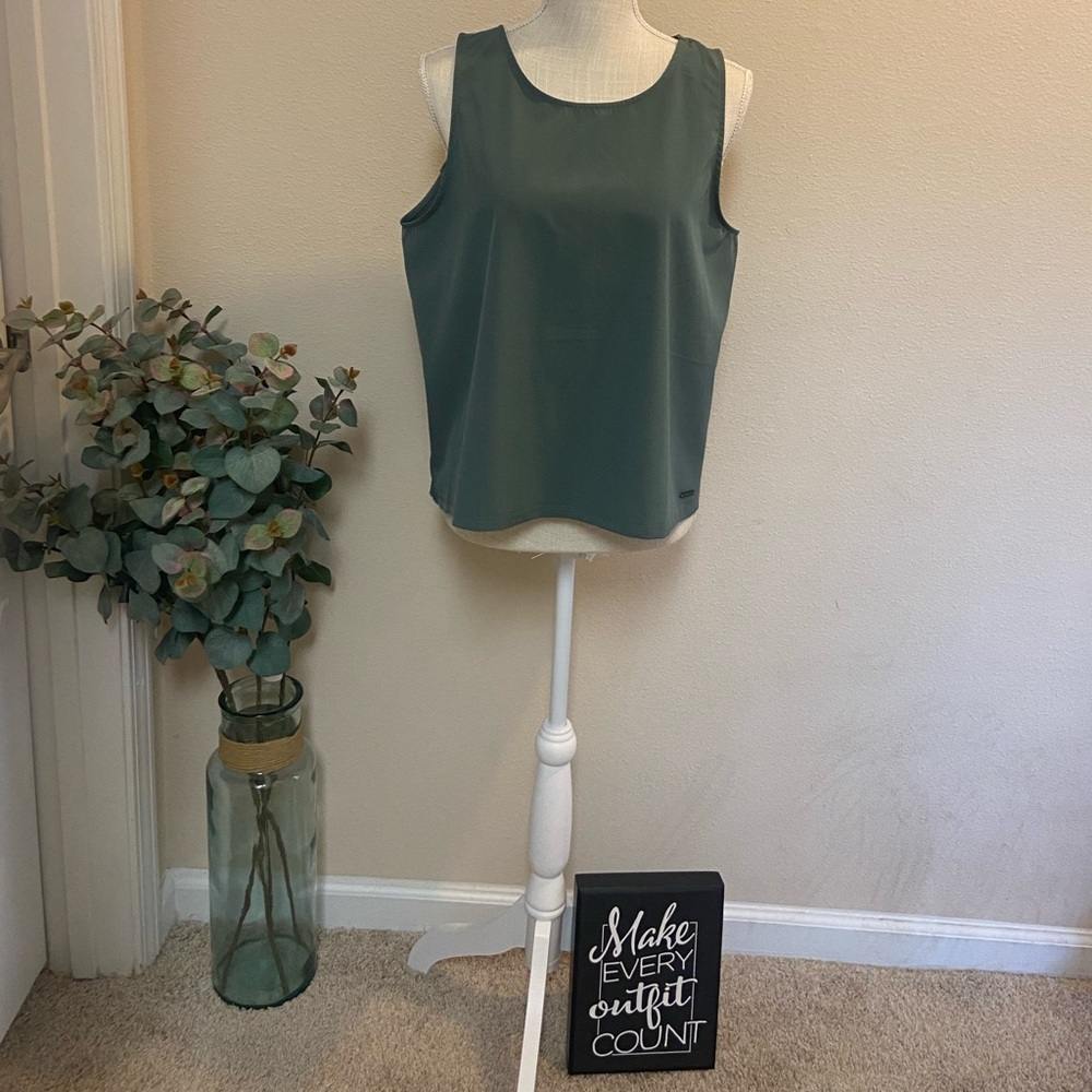 Mondetta Short Sleeve Hi-low Blouse Green Small